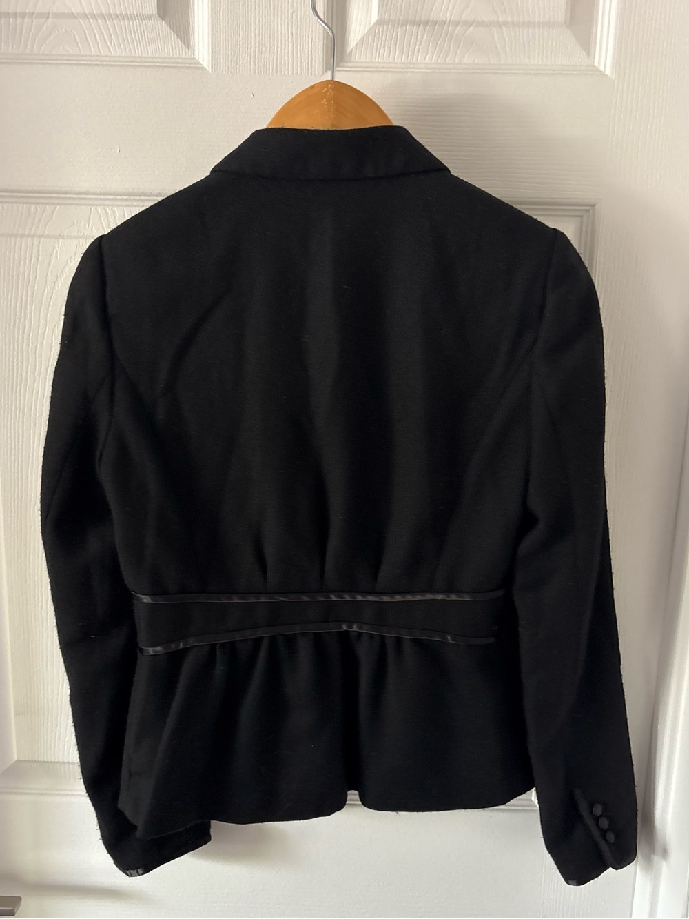 Banana Republic Black Peplum 3-Button Suit Blazer Jacket Size 8 - Picture 2 of 5